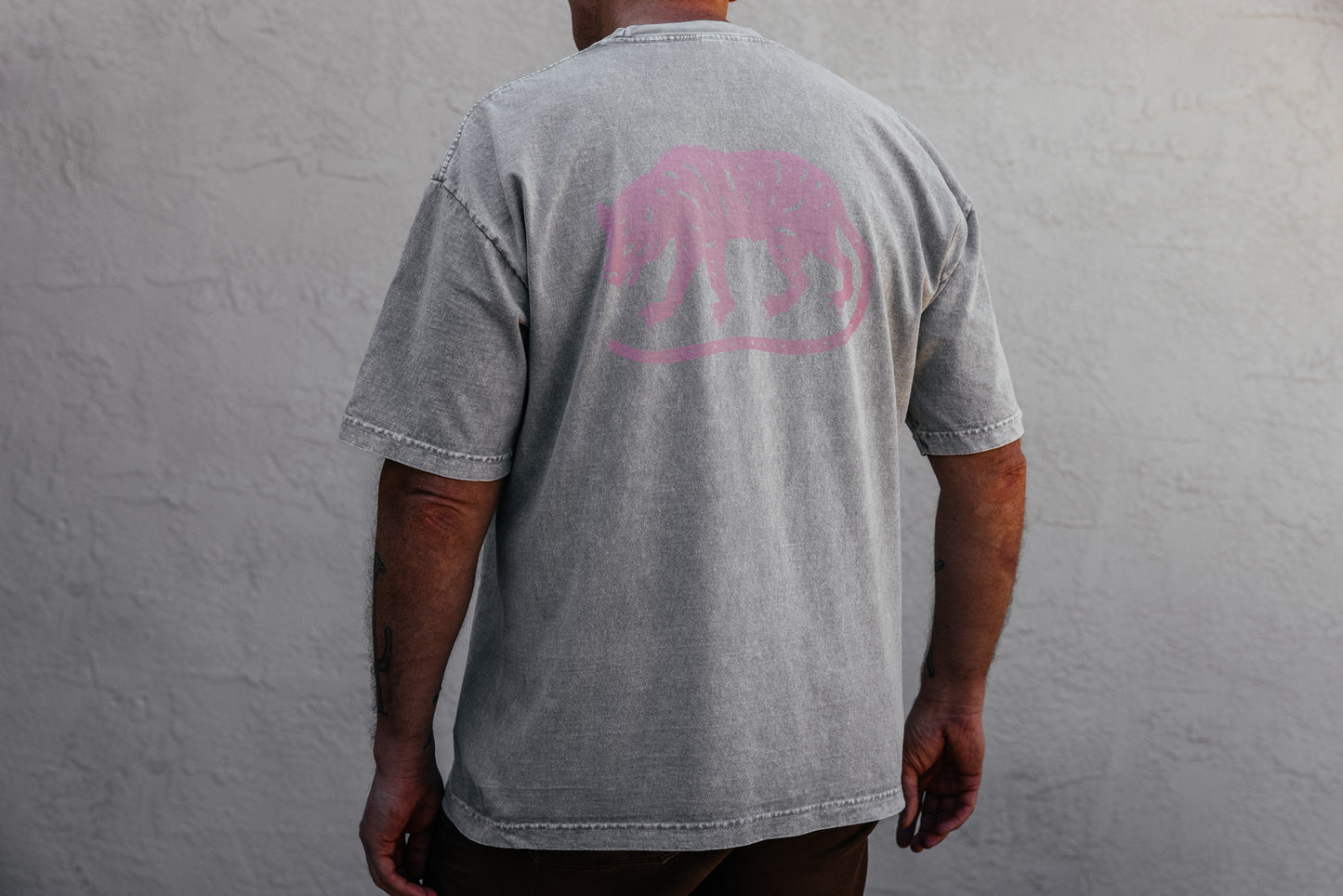 T Shirt - Big Jackal - Limestone